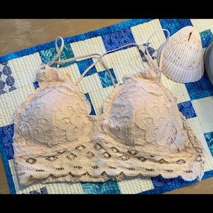 Wishlist lace padded bra with adjustable straps